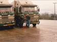 117-frans-niemeijer-en-gerrit-eghuizen-onderweg-naar-griekenland-1987-scania-24-bj-30-tr-en-scania-20-bl-21-tn